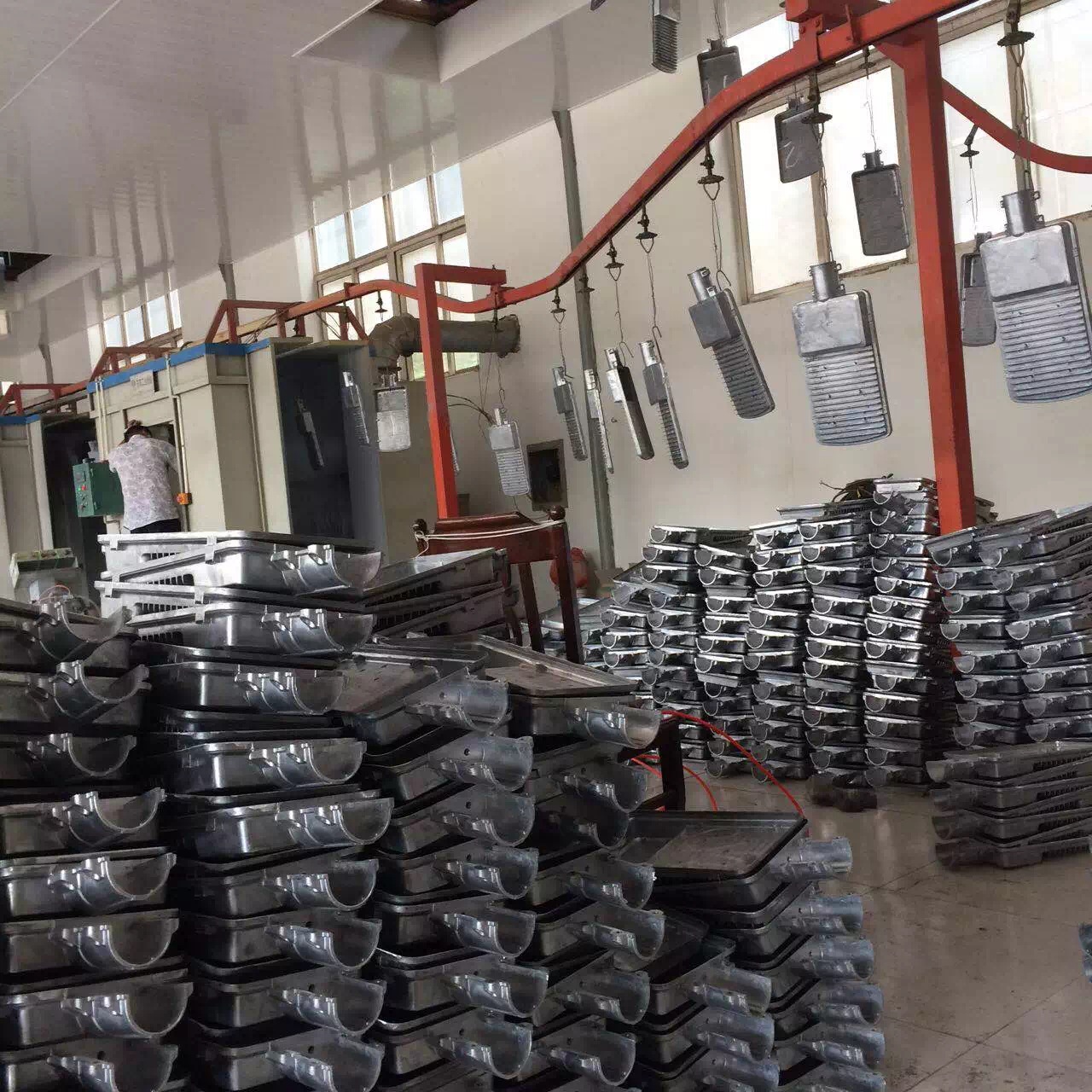 森發(fā)路燈生產(chǎn)現(xiàn)場(chǎng)